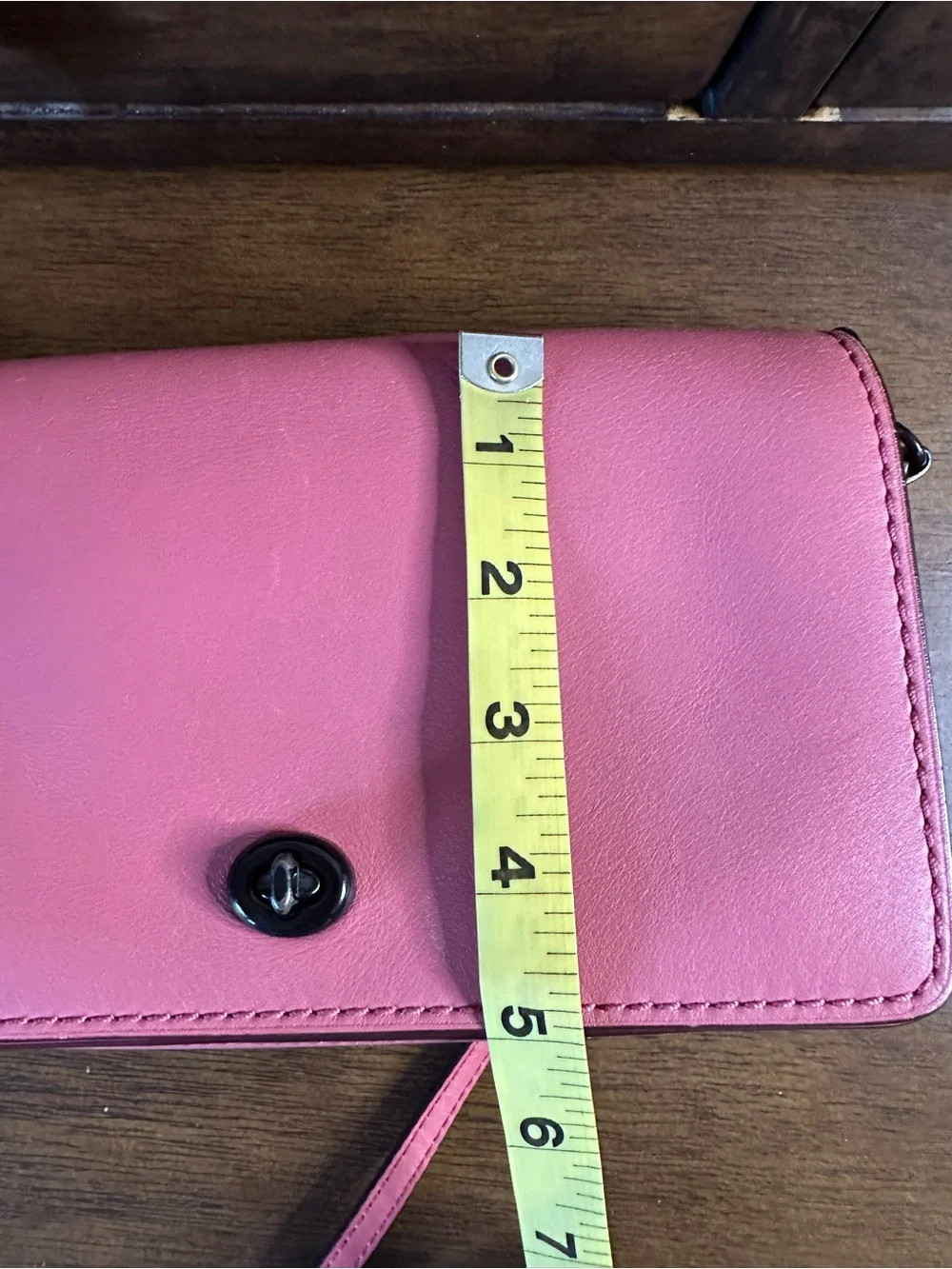 Coach 1941 Dinky Dahlia Pink Crossbody Clutch Bag